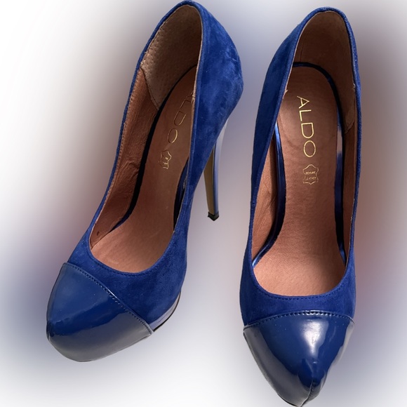 Women’s Heels Pumps - Blue, Size 5 - Picture 1 of 2